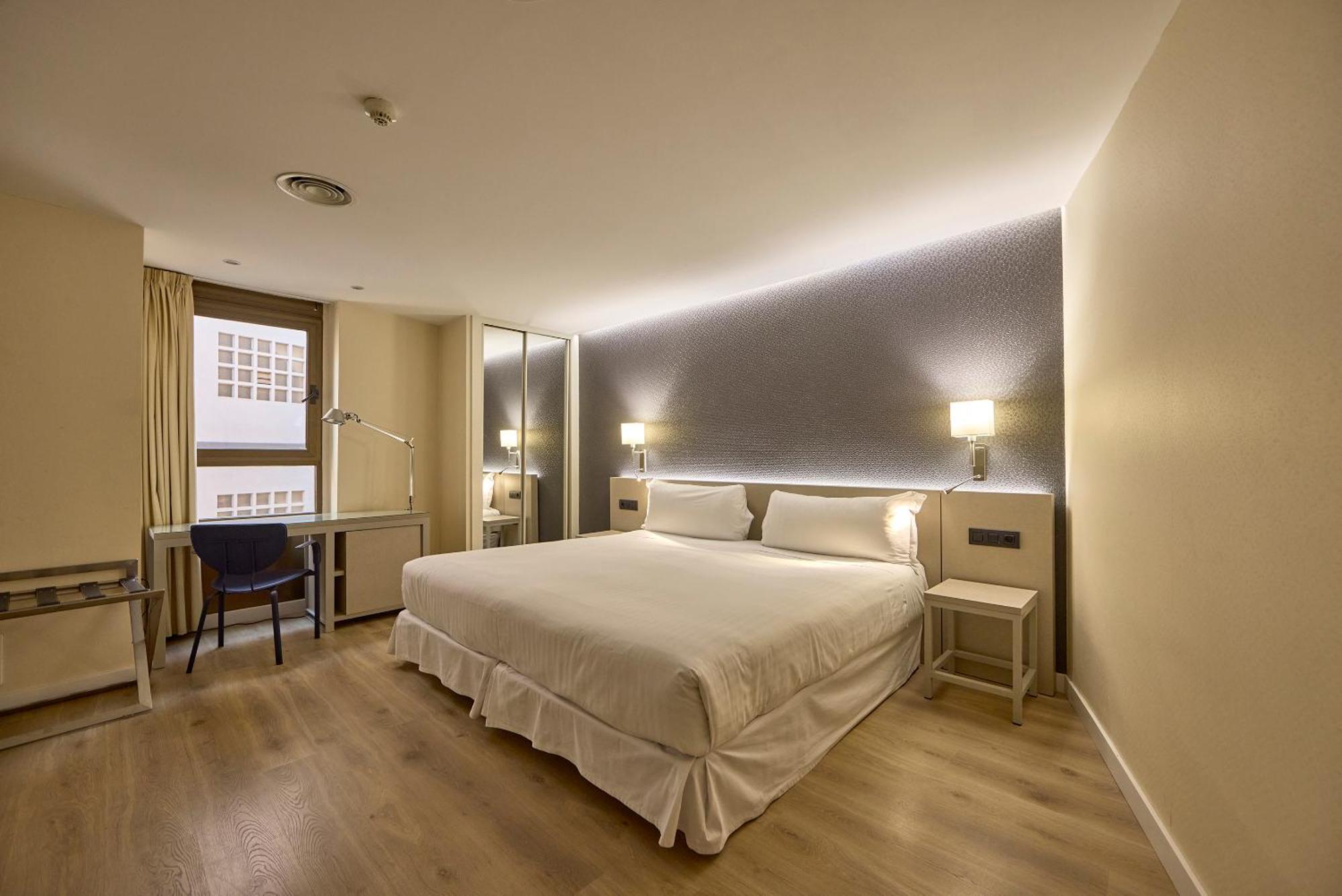 Civis Jaime I Hotel Castellon de la Plana Bagian luar foto