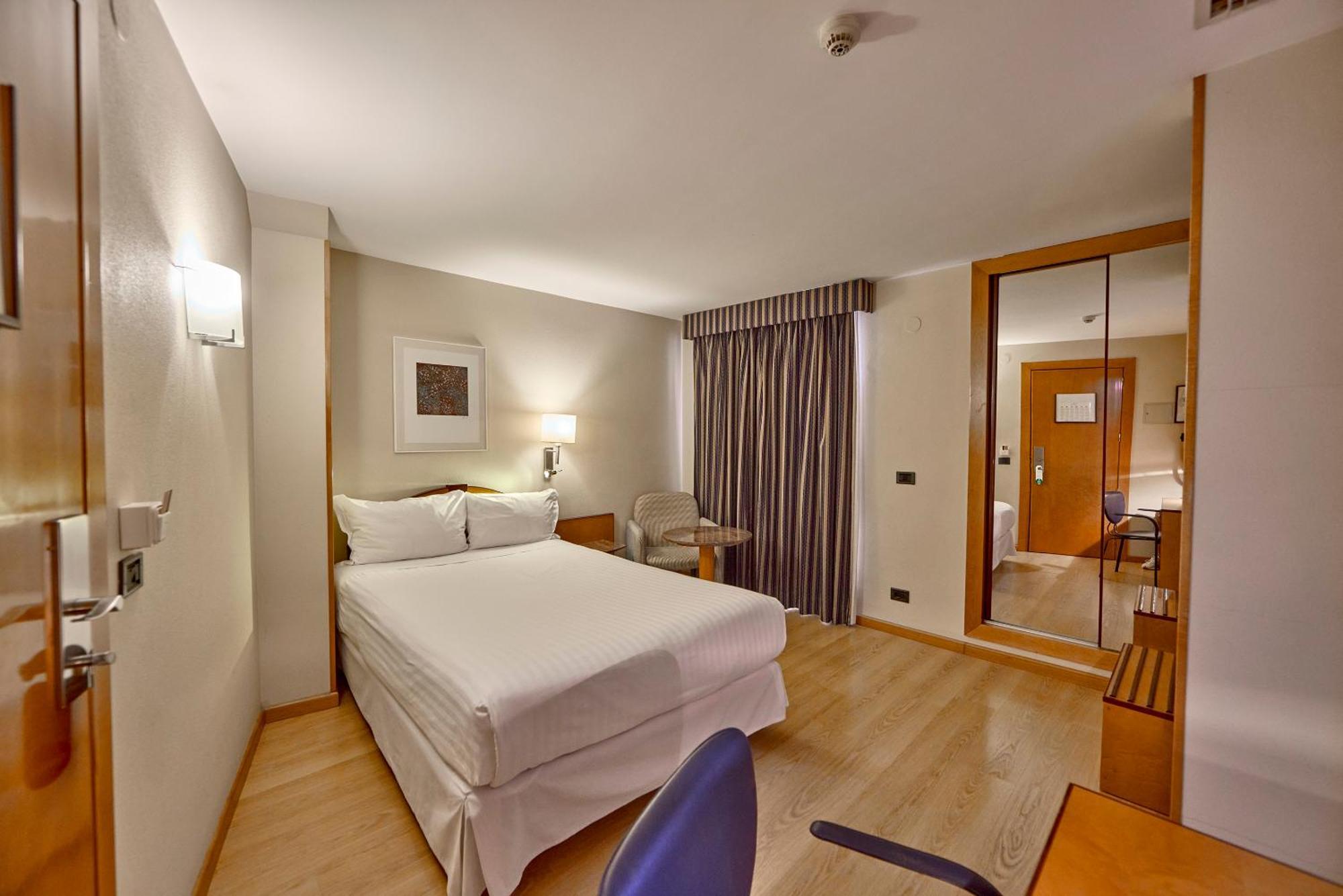 Civis Jaime I Hotel Castellon de la Plana Ruang foto